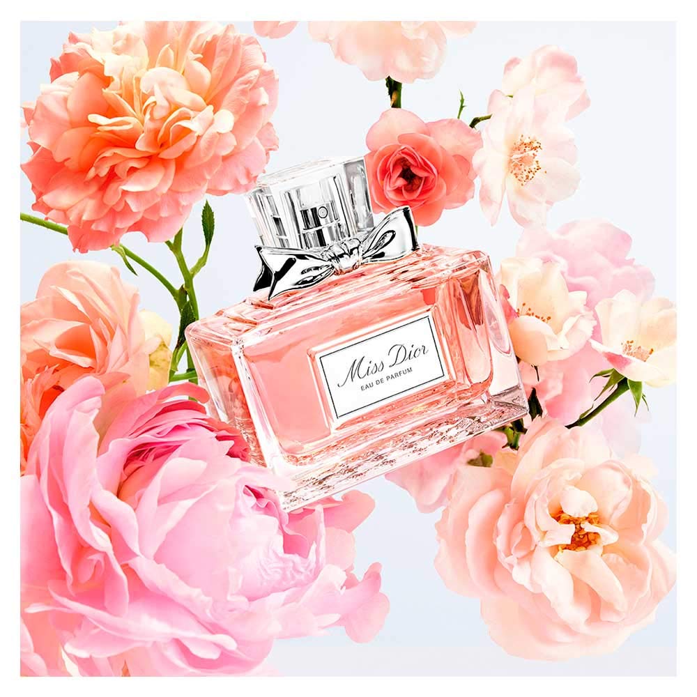 Eau De Parfum Spray 3.4 Fluid Ounce Z401